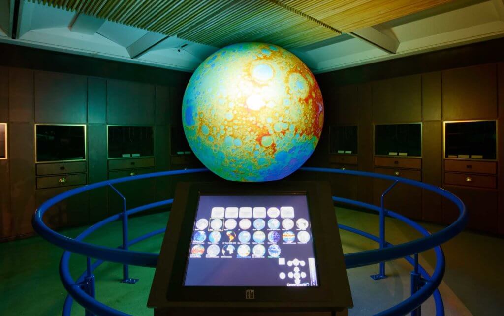 Pacific Museum of Earth's interactive OmniGlobe display 